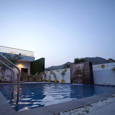 Viraaj Villa อุเดเปอร์ ภายนอก รูปภาพ