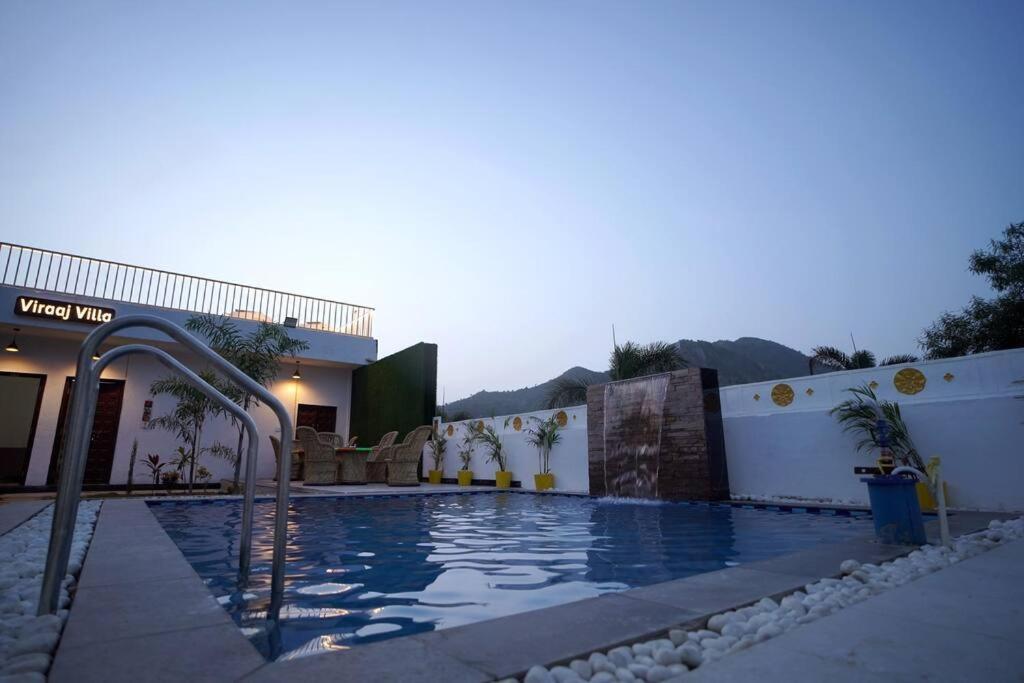 Viraaj Villa อุเดเปอร์ ภายนอก รูปภาพ