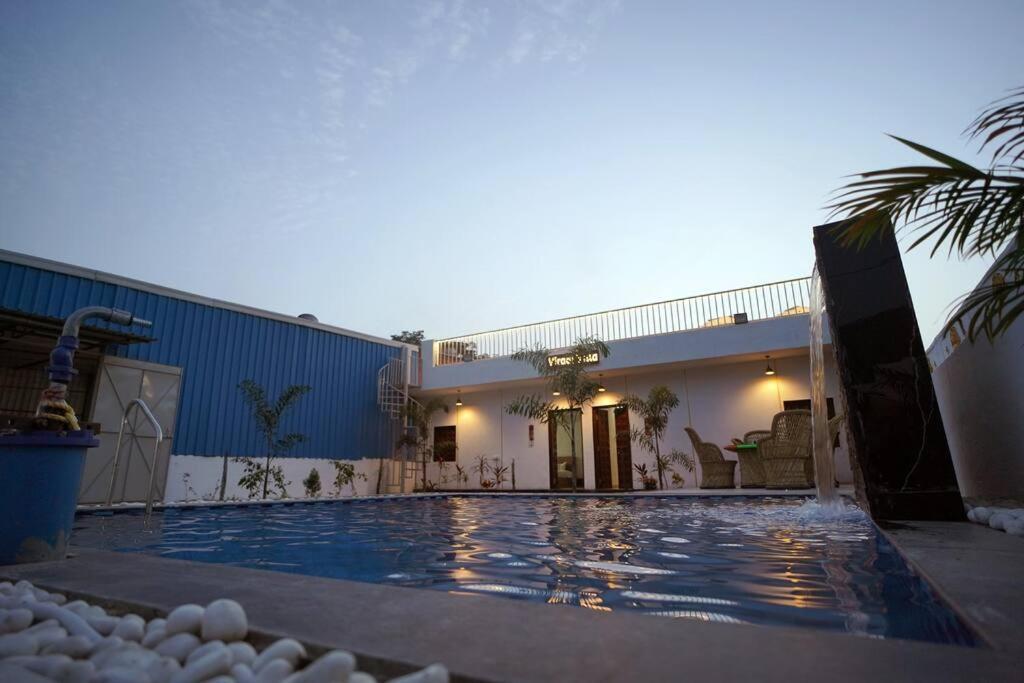 Viraaj Villa อุเดเปอร์ ภายนอก รูปภาพ
